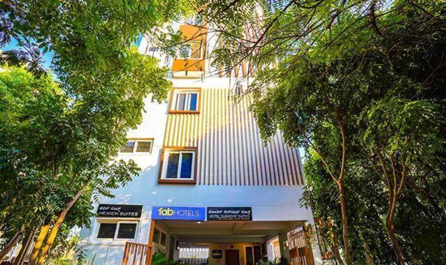 Hotel Sunroof Suites Bangalore Eksteriør bilde